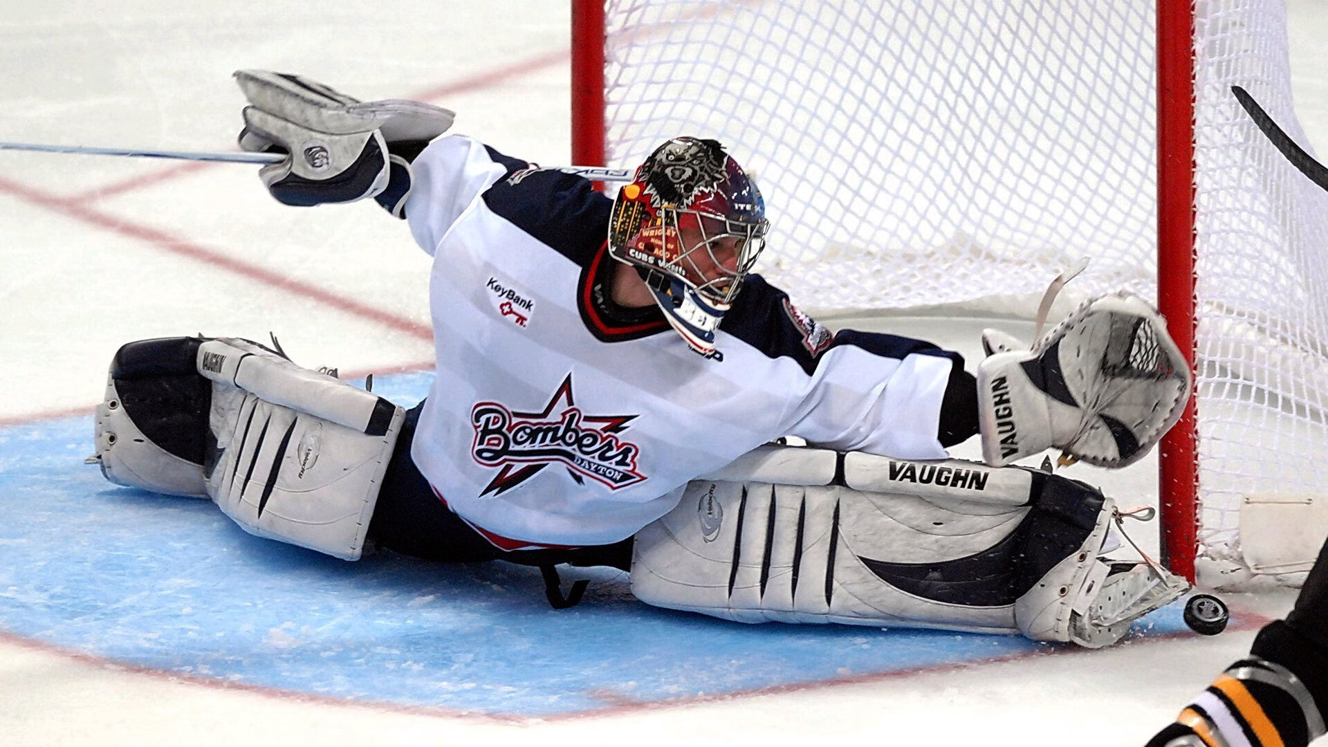 网坛风暴！加拿大队争议事件与费德勒新规如何改写体育史？