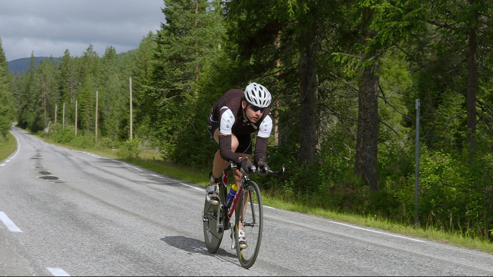 Scout关键时刻逆转乾坤,DWG绝地反击迎辉煌!赛场氛围燃爆全场