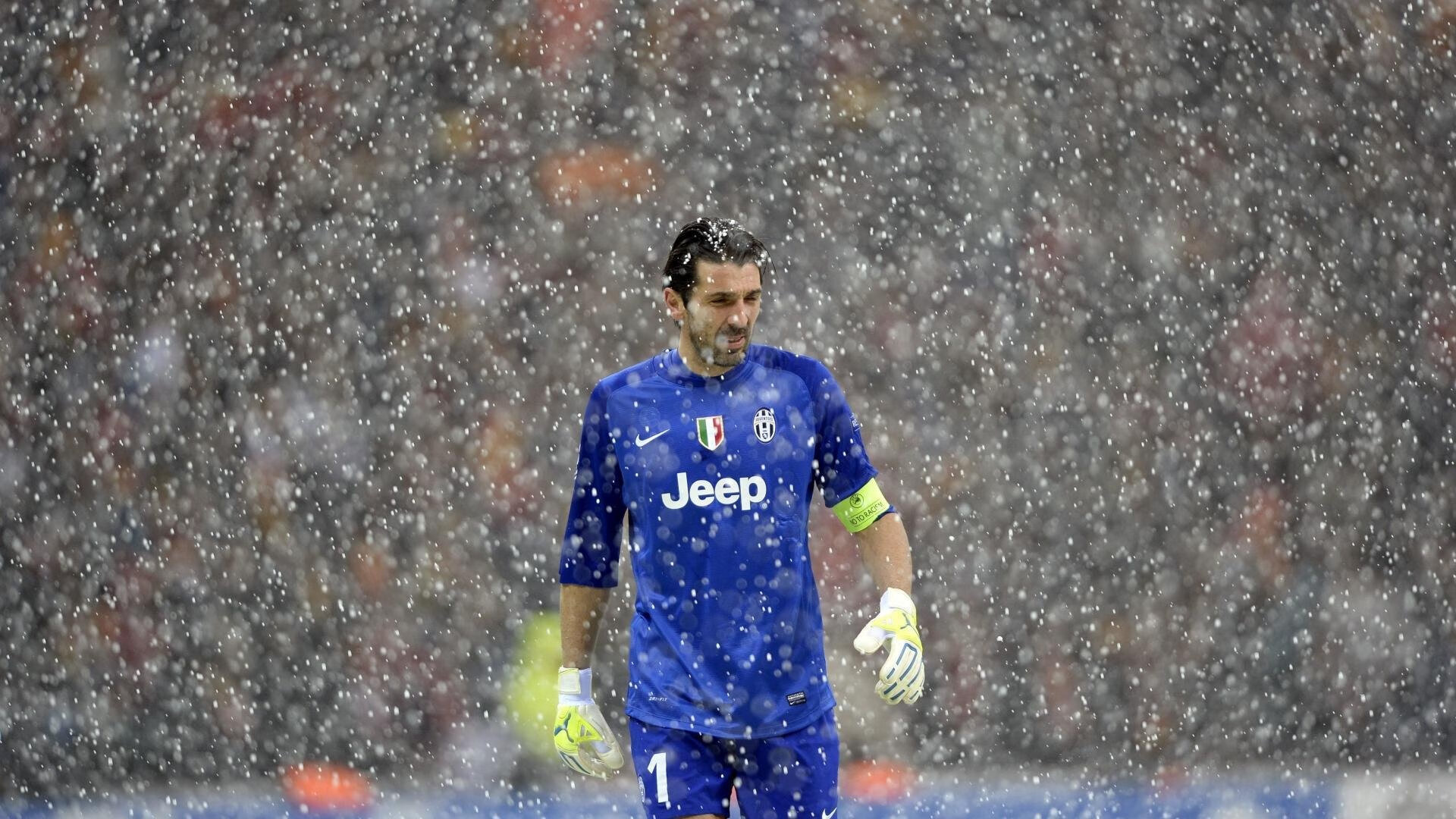 库里焦点对战穆雷激情激战,80分剑指胜利!塞尔维亚队气势如虹,赛场氛围火热到极点