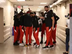 欧篮联赛程吃紧，多伦多猛龙集结日强势反弹，话题不断，医务组通报恢复的简单介绍